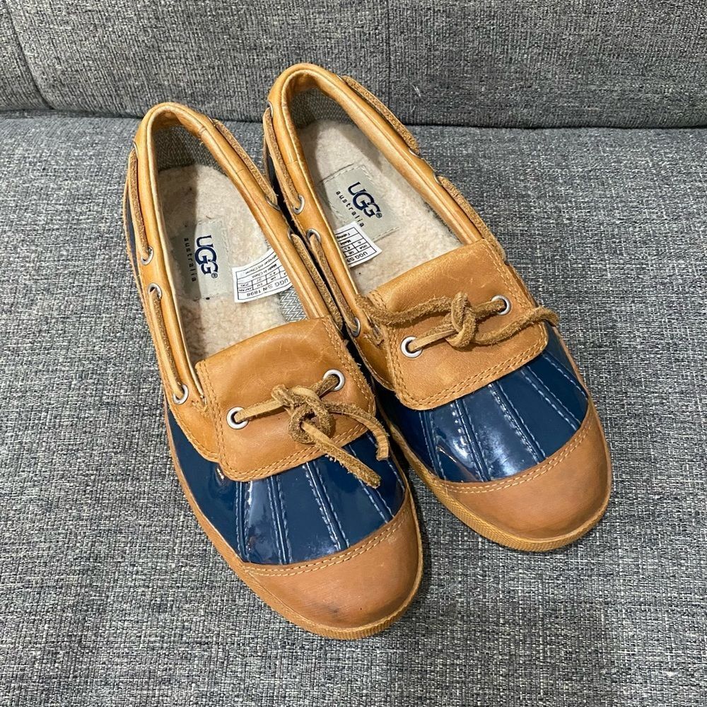 UGG Brown and Navy Ashdale Duck Shoes Women Size 6